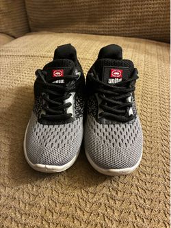 Toddler boy shoes size 10