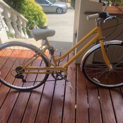 Schwinn Wayfarer hybrid Bike