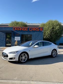 Tesla Model S 2015 70D Free Supercharging