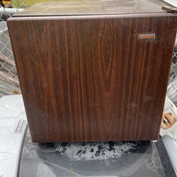 1 Mini Fridge