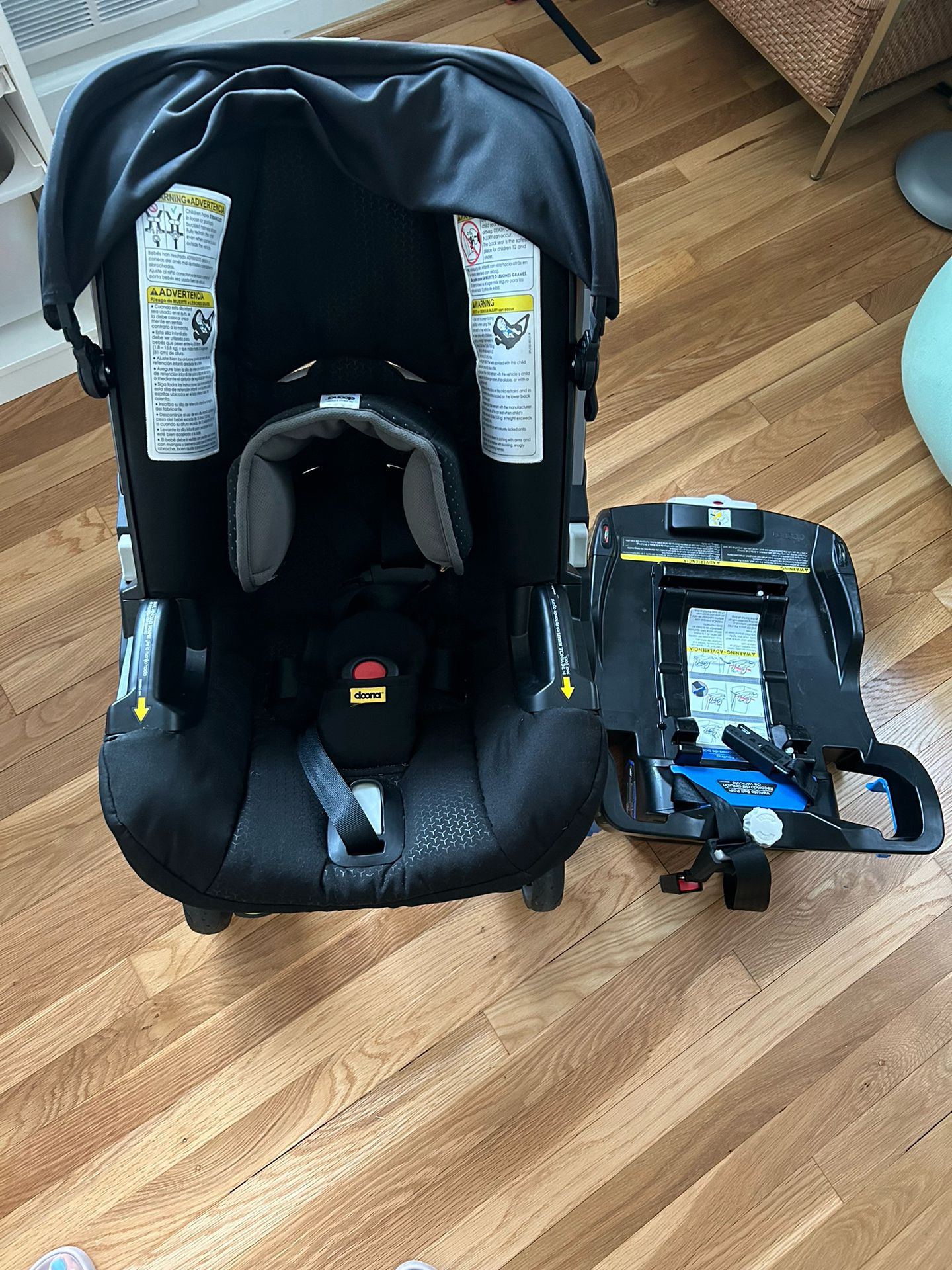 Doona Stroller and Car seat base 