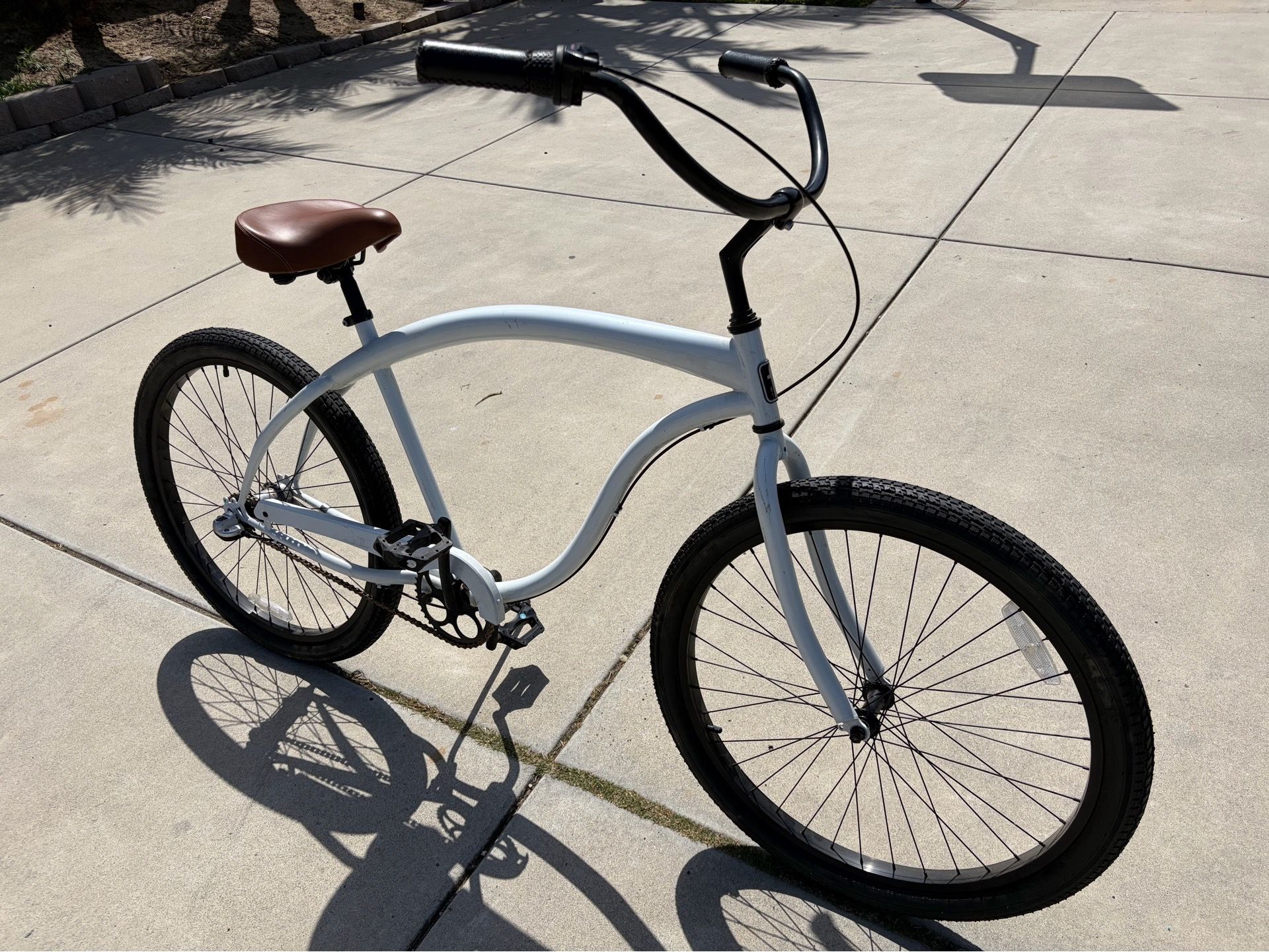 Firmstrong bruiser 3 speed beach cruiser