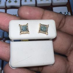 BLUE DIAMONDS VS SQUARE EARRINGS PRINCESS CUT