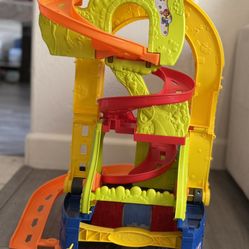 Fisher- Price Little People Sit And Stand Skyway
