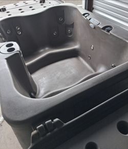110/220  Convertible Hot Tub