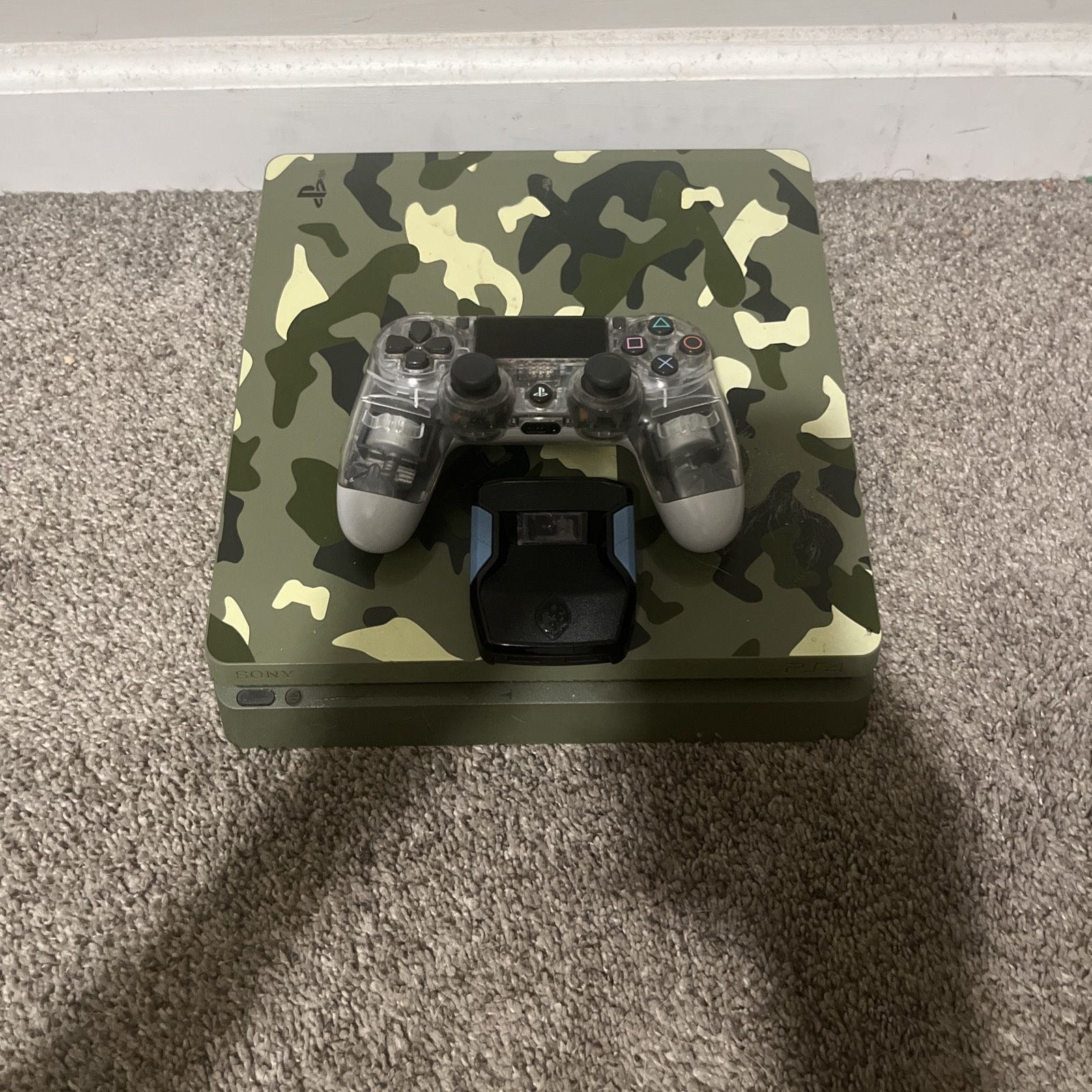 PlayStation 4 Slim 1tb