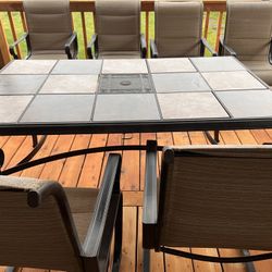 Hampton Bay : Patio Table And Chairs