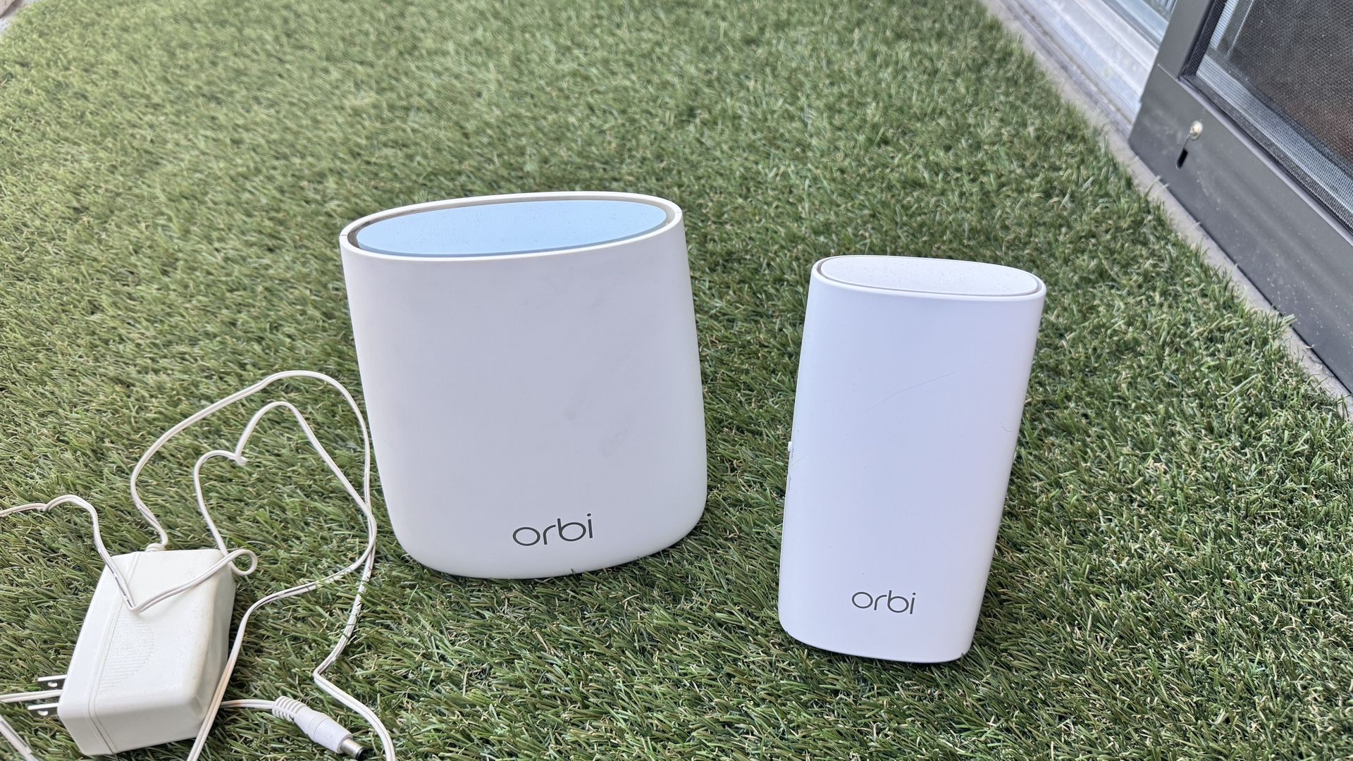 Orbi Router With Satellite