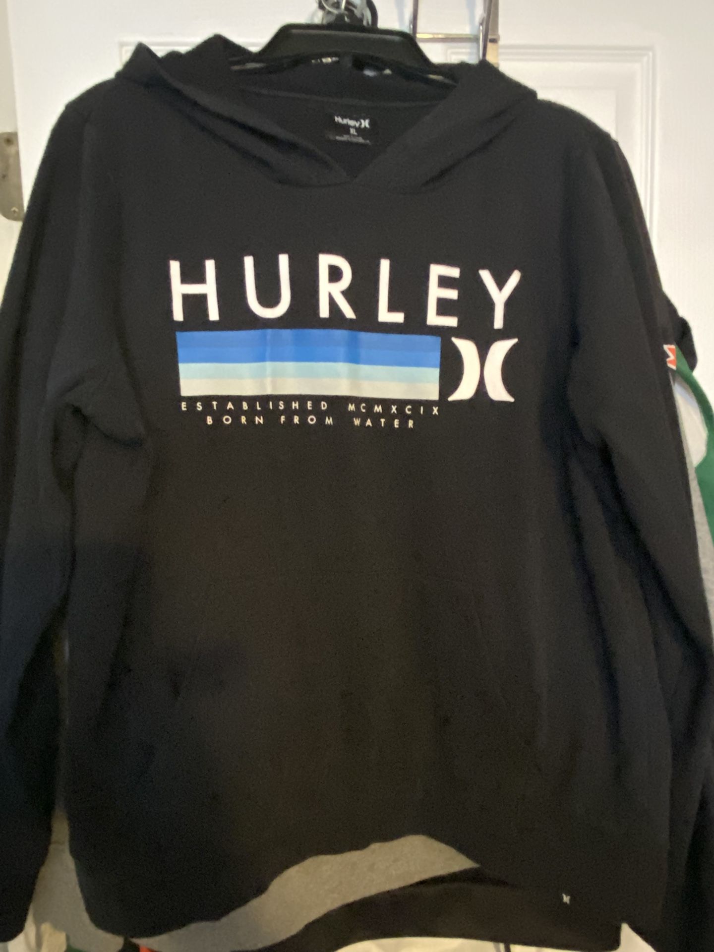 Hurley Men’s Size XL Born From Water Pullover Sweatshirt Hoodie Black