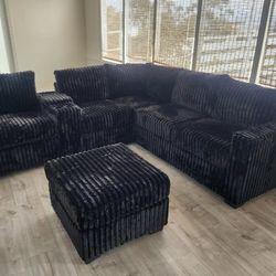 4-Piece Sectional Set W/ Ottoman New In Box