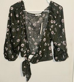 Green Floral Top Tue Front