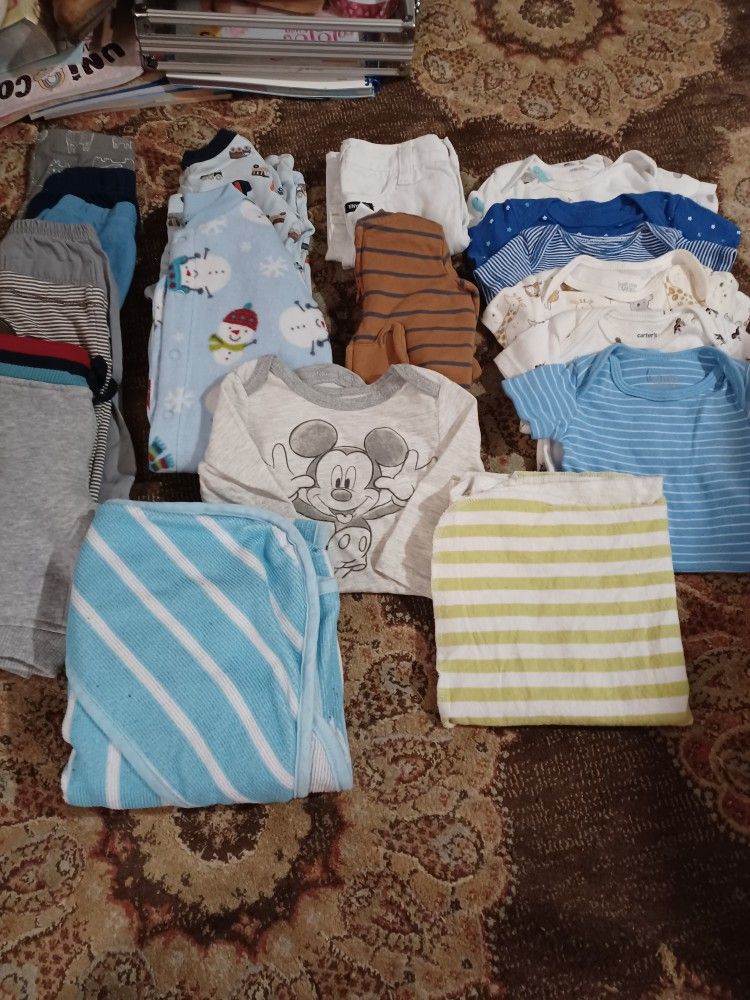 Very Nice Cute Baby Boys. Size Newborn - 6months. 17 Pieces Clothes Bundle & Blanket ,hooded Towel