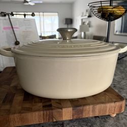 LeCreuset Signature Oval Dutch Oven