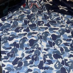 Baby blue bape zip up (3xl)