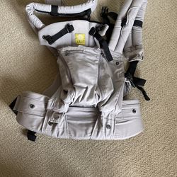 Lille Baby Ergonomic Carrier