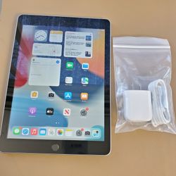Apple iPad Mini 3 - Wifi - Like New 