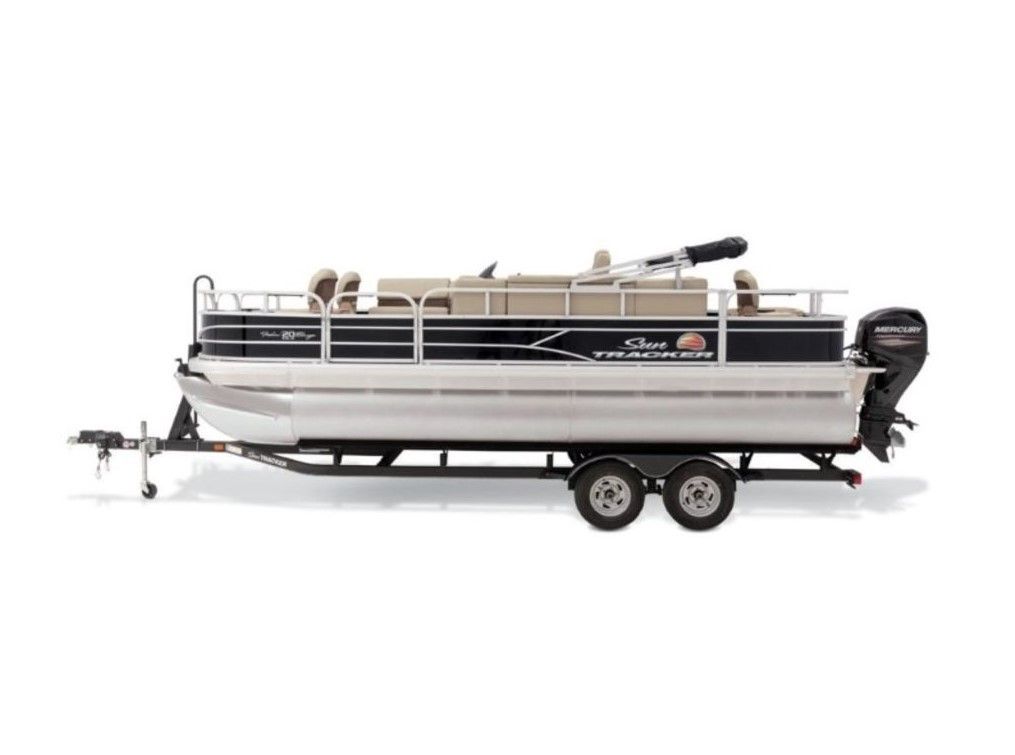 2019 Suntracker Pontoon DLX