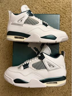 Size 7.5 (Pre owned, comes with original box) - Air Jordan 4 retro oxidized green