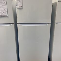 LG refrigerator (Comes with warranty)