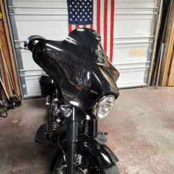 Custom Harley Davidson Street Glide
