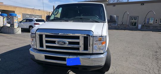 2011 Ford E-350
