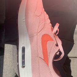 Nike Air Max 1 - Size 11.5