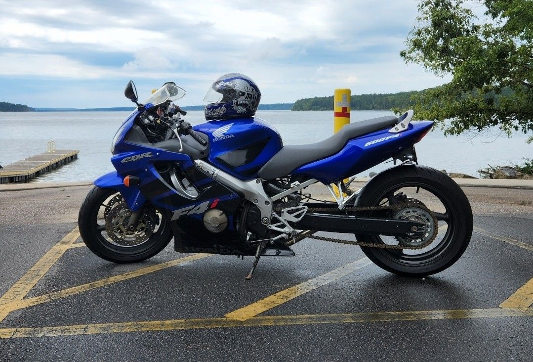 2005 Honda Cvr 600 F4