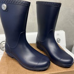 NEW UGG BLUE WATER BOOTS LADY SIZE 6 