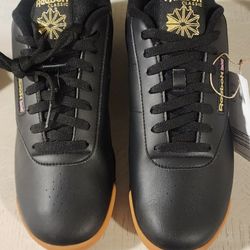 NEW!! REEBOK SHOES