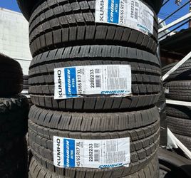 17” Kumho Crugen HT55 Tires New Straight from manufacturer.  Size 245/65r17