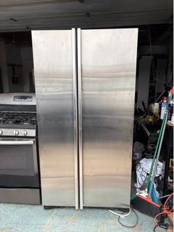 Ge refrigerator works great clean