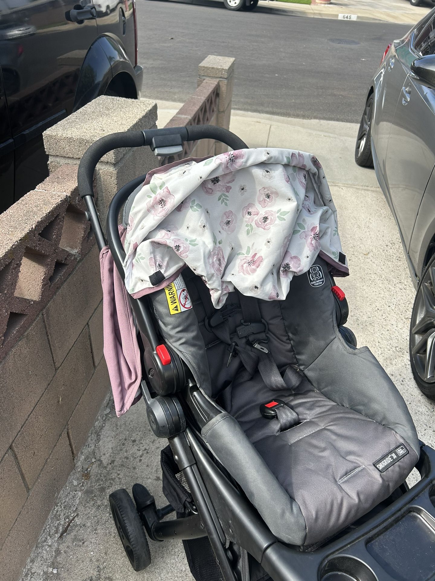 Baby Graco Car seat And Baby Carrier Combo