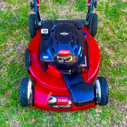 Toro Recycler in. 149 cc Gas Self-Propelled Lawn Mower