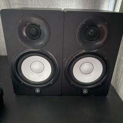 Yamaha HS5