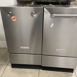 KitchenAid 18 in. Built In Ice Maker