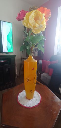 Flower vase