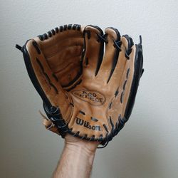 Wilson Pro Select A2476 12.5" Leather Baseball Softball Glove Mitt