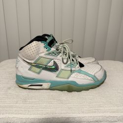 Nike Air Trainers Iridescent 