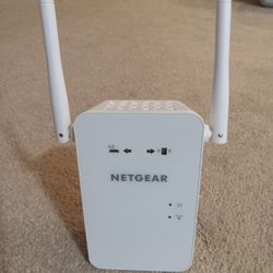 Wi-Fi  Range Extender 