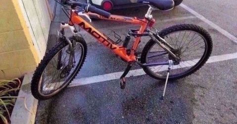 Motiv Mountain Bike Orange