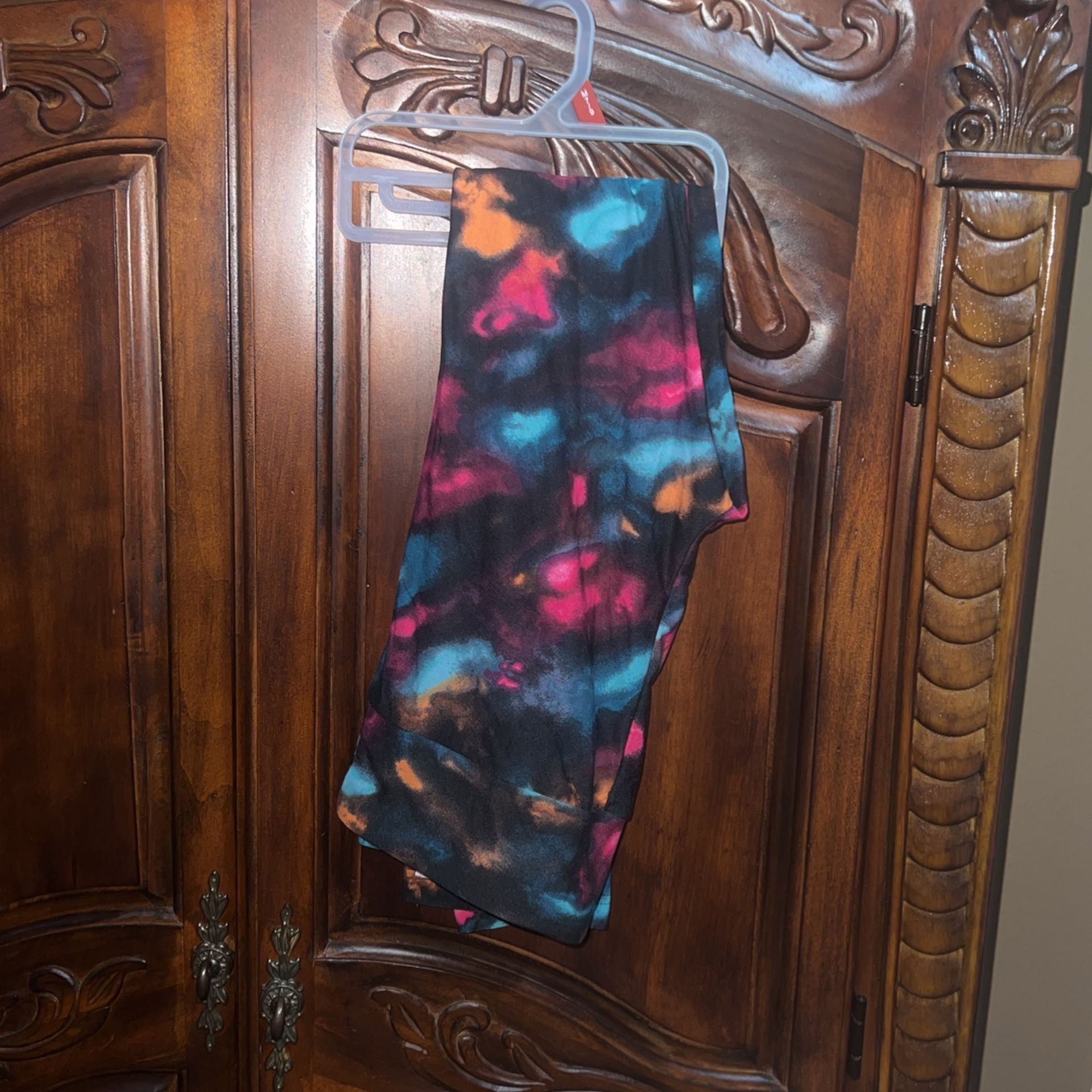 No Boundaries Junior's Sueded Ankle Leggings