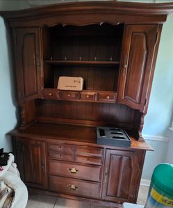 Older hutch. Great shape.
