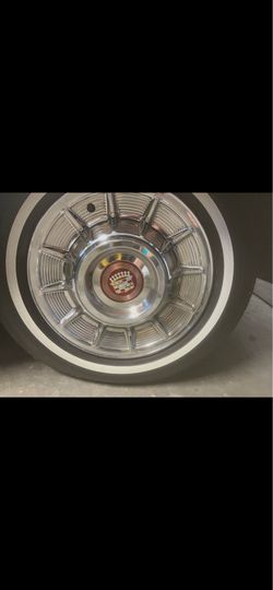 Cadillac hubcaps