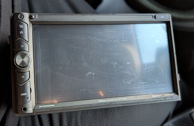 Touchscreen Radio