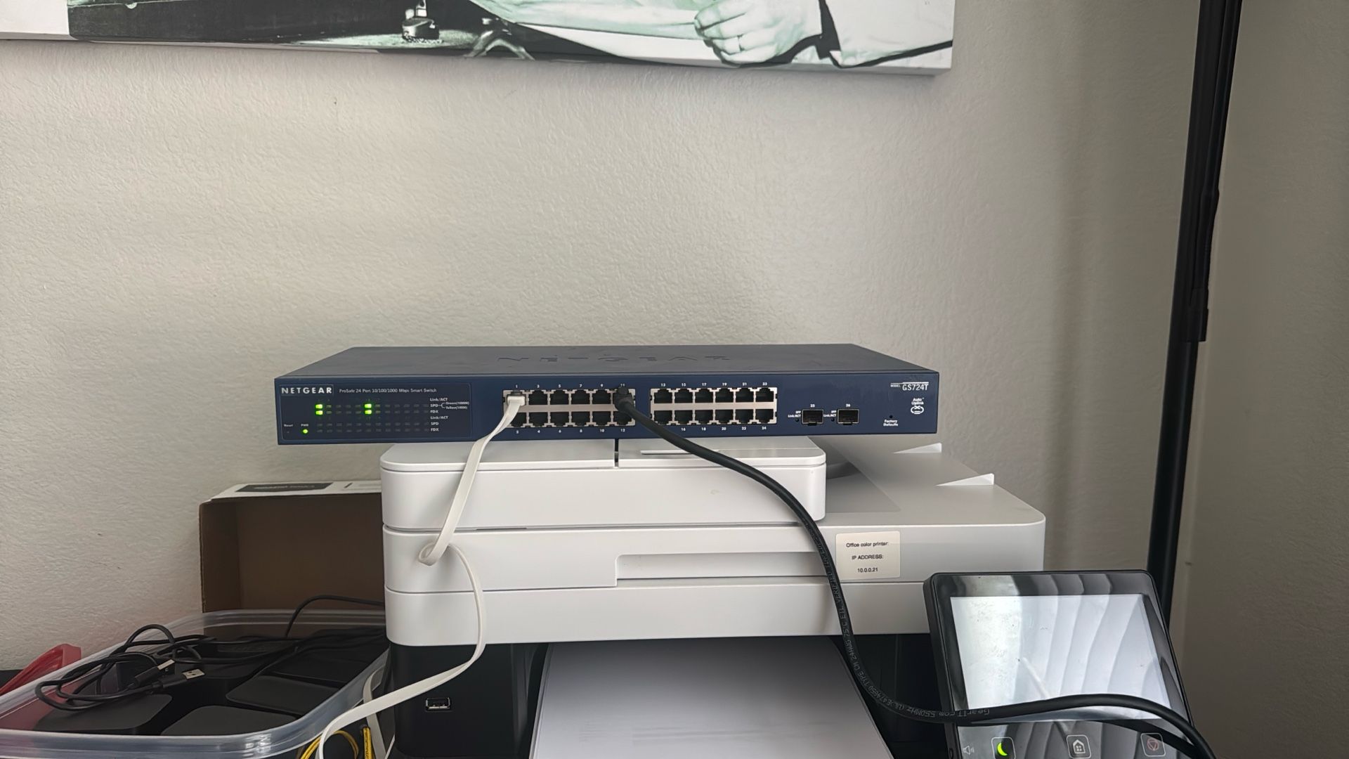 Network Switch GS724T