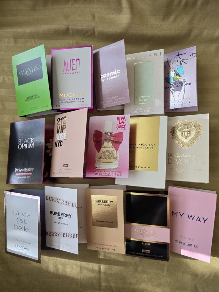 15 womens perfume samples, no repeats, all new ($20 firm)