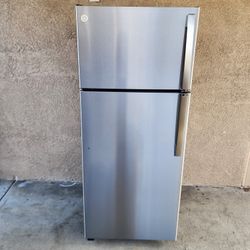 3 MONTHS WARRANTY 28X29X67 GE FRIDGE 17CUFT SILVER 