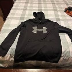 Under Amour Sweatshirt