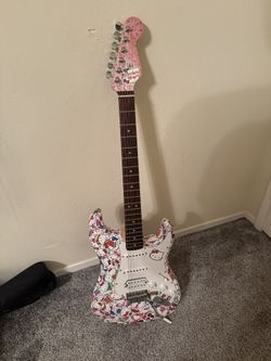 2007 fender strat Guitar body/pickups with squire neck and fender tuners