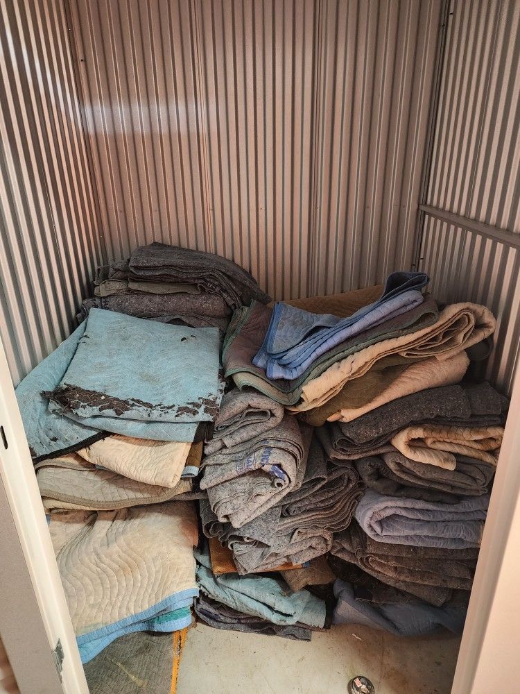 Used Moving Blankets